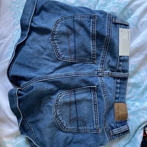 American Eagle mom shorts